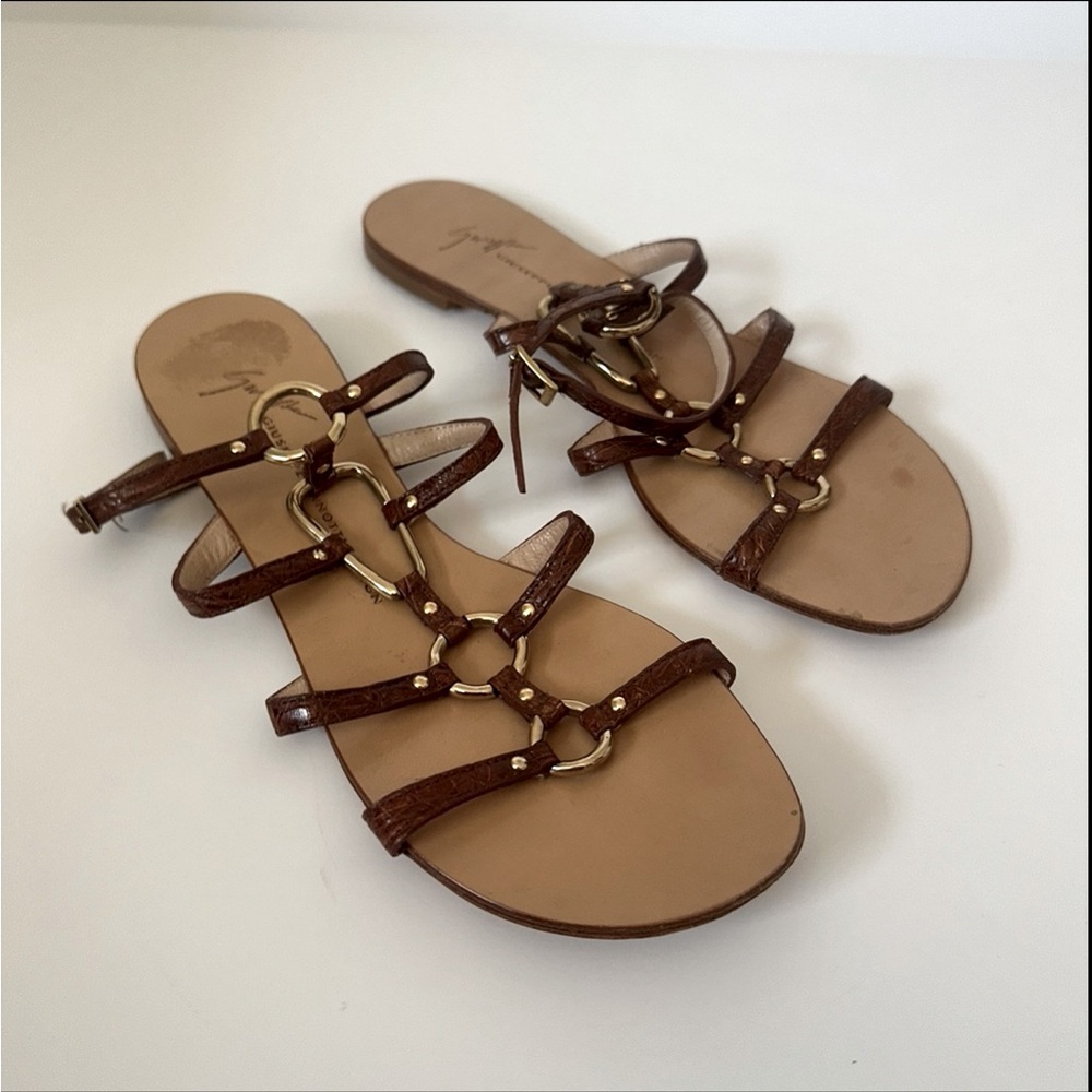 Giuseppe Zanotti Circle Stud Leather Sandal